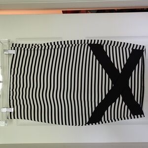 Love Fire black and white cross stripe Bodycon pencil skirt